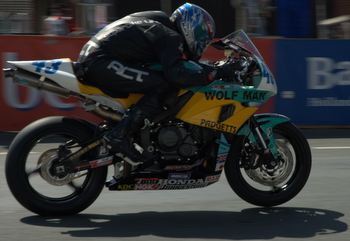 Mark Miller in the 2007 Supersport TT